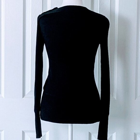 H&M Women's Long Sleeve Round Neckline Sweater Size M Black - Picture 2 of 6